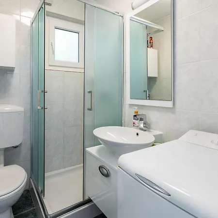 Sleeps 12 Pool Air Con Vila *